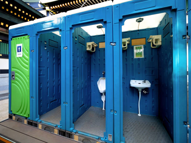 Best Construction site porta potty rental  in Okauchee Lake, WI